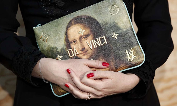 LV Has Put Mona Lisa on Its New Bags, and They Look Like This Way  @Adquan.com