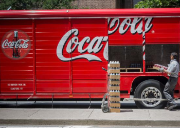 可口可乐被爆禁止员工购买百事可乐？！
